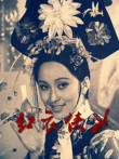 红衣侠女电影海报