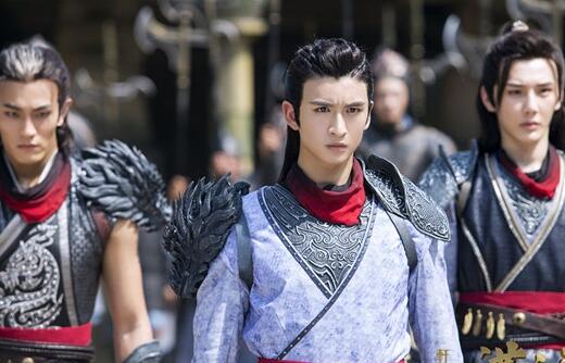 和朝云二人一直各自为战,直到他们知道真相,找到黄帝剑,和淳于越大战