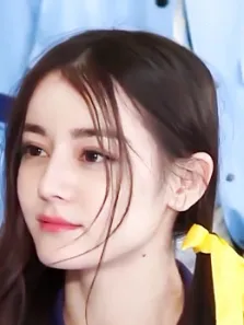 奔跑吧迪丽热巴特辑综艺海报