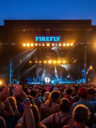 2017өֽFireflyMusicFestival
